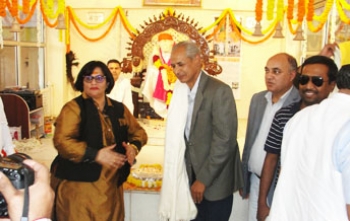 Arranging for the servants to visit Shirdi